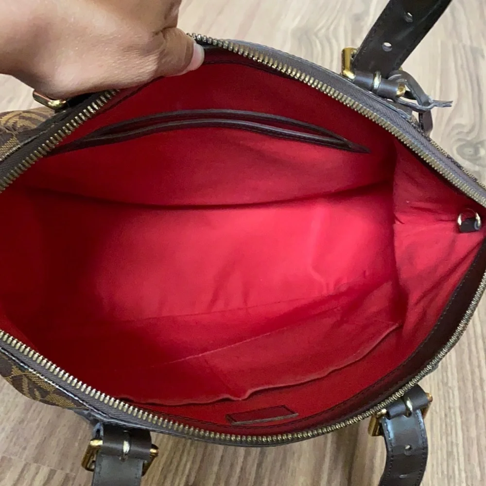 A86- 💯 Authentic Louis Vuitton Verona GM bag